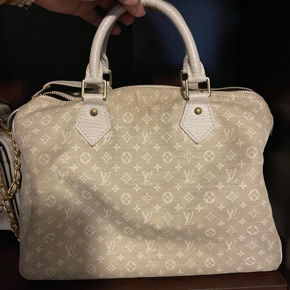 Louis Vuitton Speedy